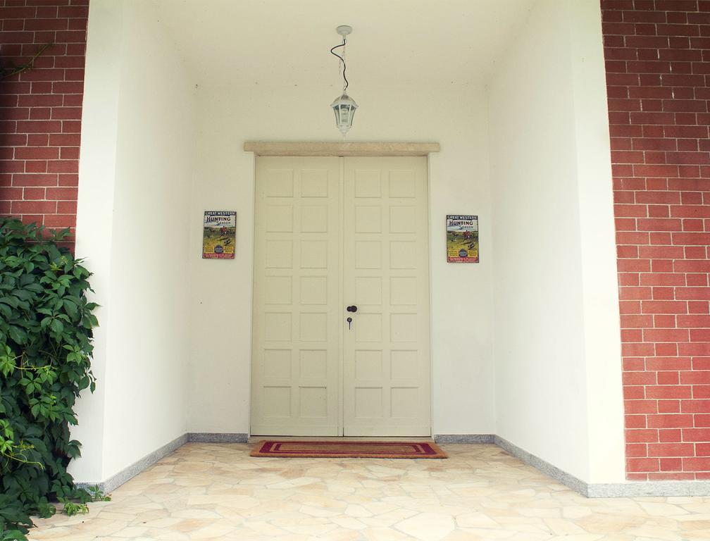 B&B "La Riviera" Arignano ภายนอก รูปภาพ